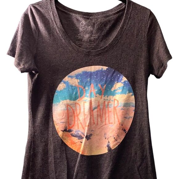 Empyre Tops - Empyre Graphic T-Shirt – Size Small – Gray & Orange